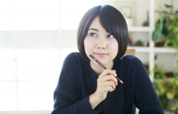 なりたい自分をイメージしている女性