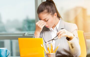 頑張り過ぎて逆に幸せを逃している女性