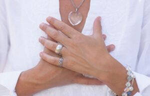 なぜ自己理解が自己統合することにつながるのか