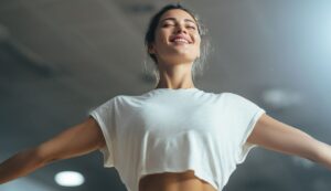 頑張るブロックを外し余白を楽しむ女性