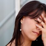 魂の成長過程で現れる違和感に苦しんでいる女性