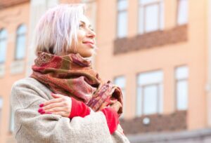 人生の本との意味と目的が見えている女性