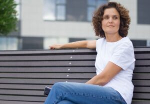 ５０歳からどう自分軸を活かし生きていくかを考えている女性