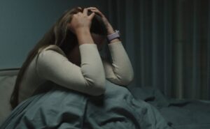 思考すればするほど不安が強まって抜け出せない女性